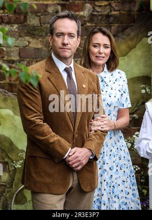 London, Großbritannien. 22. Mai 2023. Matthew Macfadyen und Keeley Hawes nehmen am Pressetag für die RHS Chelsea Flower Show 2023 in London Teil. (Foto: Brett Cove/SOPA Images/Sipa USA) Guthaben: SIPA USA/Alamy Live News Stockfoto