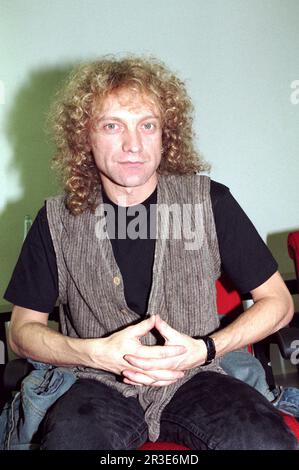 Mailand Italien 1994-09-11: Lou Gramm Ausländersänger vor der Pressekonferenz Stockfoto