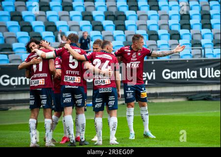 Göteborg, Schweden. 23. Mai 2023 Die Spieler von Örgryte feiern am 23. Mai 2023 in Göteborg das Tor von Noah Christofferssons 1-0 beim Superettan-Spiel zwischen Örgryte und Sundsvall. Kredit: Oskar Olteus / Alamy Live News Stockfoto