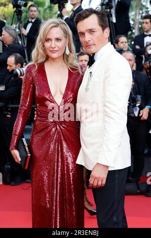 Aimee Mullins mit Ehemann Rupert Freund bei der Premiere des Kinofilms 'Asteroid City' auf dem Festival de Cannes 2023 / 76. Internationale Filmfestspiele von Cannes im Palais des Festivals. Cannes, 23.05.2023 Stockfoto