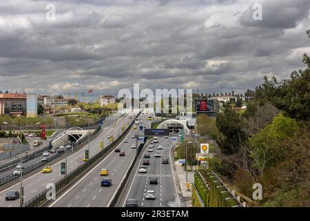 Istanbul, Türkei 23. April 2023; Eurasia Tunnel (Eurasia Tuneli) oder Istanbul Bosphorus Highway Tube Transition Project. Ist ein Tunnel, der Asiaten verbindet Stockfoto