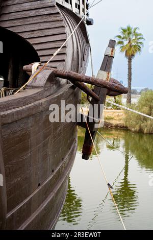 Nachbildung der Schiffe, die Amerika entdeckten, die Karavele La Pinta und La Niña und das Nao La Santa María. Stockfoto