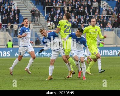 Duel Andreas MÃ¼ller 1. FC Magdeburg mit Maximilian Thiel SV Wehen Wiesbaden 1. FC Magdeburg gegen SV Wehen Wiesbaden, Fußball 3. Stockfoto