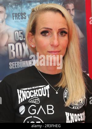 Cutwoman Pia Mazelanik auf der SES Boxing Gala am 05. Juni 2021 auf der Seebühne Magdeburg Stockfoto