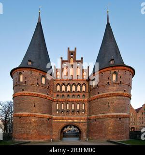 Holstentor, ehemaliges Stadttor im Westen, UNESCO-Weltkulturerbe, Lübeck, Deutschland, Europa Stockfoto