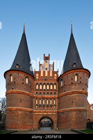 Holstentor, ehemaliges Stadttor im Westen, UNESCO-Weltkulturerbe, Lübeck, Deutschland, Europa Stockfoto