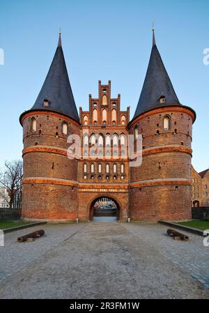 Holstentor, ehemaliges Stadttor im Westen, UNESCO-Weltkulturerbe, Lübeck, Deutschland, Europa Stockfoto