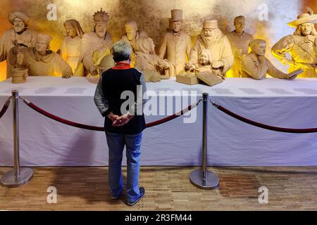 Historische Figuren aus Marzipan, Niederegger Marzipan Museum, Lübeck, Deutschland, Europa Stockfoto