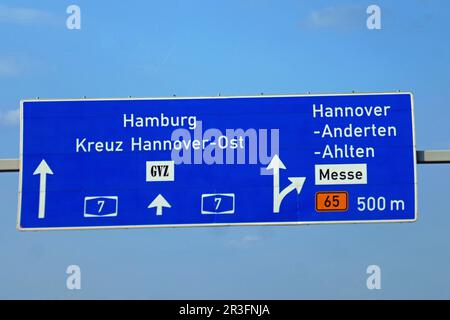 Autobahnabfahrt Hannover Anderten in Deutschland Stockfoto