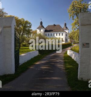 Haus Neersdonk, Burgähnliche ehemalige aristokratische Residenz, Bezirk Vorst, Toenisvorst, Deutschland Stockfoto