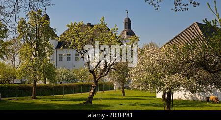 Haus Neersdonk, Burgähnliche ehemalige aristokratische Residenz, Bezirk Vorst, Toenisvorst, Deutschland Stockfoto