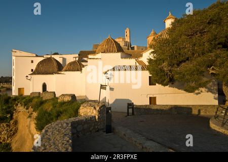 Convento de Los Dominicos, siglo XVI-XVII. Dalt Vila. Ibiza Balearen Spanien. Stockfoto