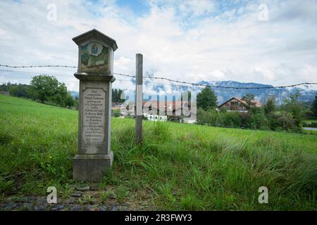 Gedächtnistablette: Historischer Unfall in der Nähe von Oberaudorf Stockfoto