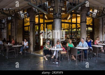 Terraza Del bar Cristal, Plaza de Espanya, Palma, Mallorca, Balearen, Spanien, Europa. Stockfoto