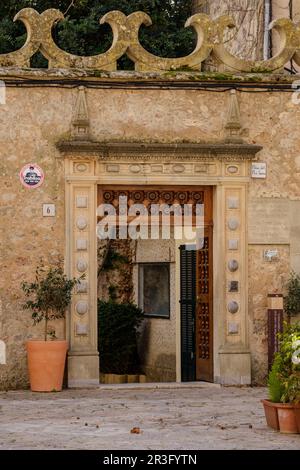 Palacio del Rey Sanç, edificado en 1309 por Jaime II, Valldemossa, Mallorca, Balearen, Spanien. Stockfoto