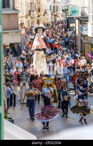 Desfile tradicional de Gigantes y Cabezudos, Llucmajor, Migjorn, Balearen, Spanien. Stockfoto