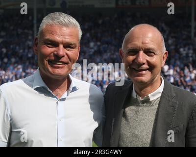 FSA-Präsident Holger Stahlknecht und DFB-Präsident Bernd Neuendorf DFB 3. Liga Fußballsaison 2021-2022 37. Spieltag 1. FC Magdebur Stockfoto