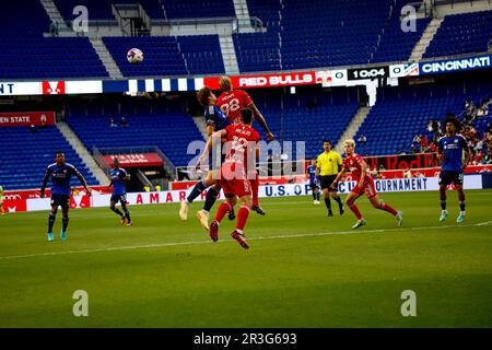 New Jersey, Eua, USA. 24. Mai 2023. (SPO) Runde 16 von 2023 Lamar Hunt US Open Cup zwischen NY Red Bulls und Cincinnati. 23. Mai 2023. New Jersey, USA: Fußballspiel zwischen NY Red Bulls und Cincinnati in Runde 16 des 2023 Lamar Hunt US Open Cup in der Red Bull Arena in Harrison, New Jersey. Kredit: Leco Viana/Thenews2 (Kredit: © Leco Viana/TheNEWS2 via ZUMA Press Wire) NUR REDAKTIONELLE VERWENDUNG! Nicht für den kommerziellen GEBRAUCH! Stockfoto