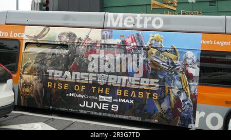 Los Angeles, Kalifornien, USA 23. Mai 2023 Transformers Rise of the Beasts Bus am 23. Mai 2023 in Los Angeles, Kalifornien, USA. Foto: Barry King/Alamy Stock Photo Stockfoto