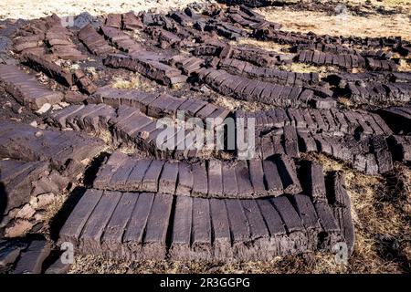 Torfgewinnung aus einem Moor auf Achill Island, County Mayo, Irland Stockfoto