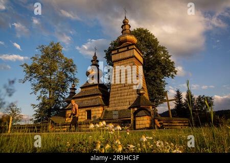 Orthodoxe Kirche St. Paraskewa, Kwiaton. 19. Jahrhundert. UNESCO-Weltkulturerbe, Karpaten, Woiwodschaft Kleinpolen, Polen. Stockfoto