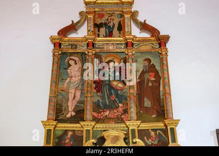 Retablo de San Miguel, siglo XVI-XVII, die iglesia de Sant Miquel, Pla de Tel, Campanet, Mallorca, Balearen, Spanien. Stockfoto