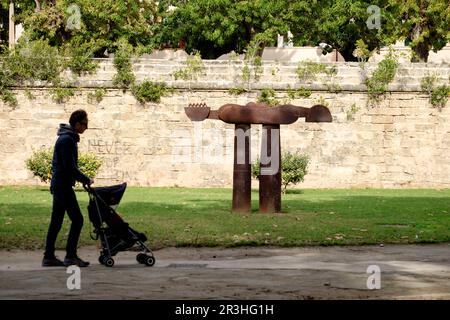 Tòtem, Alfons Sard, 1990, Hierro, Parc de la Mar, Palma, Mallorca, Balearen, Spanien. Stockfoto