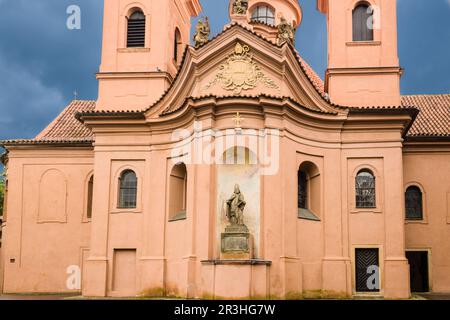 Kathedrale von St. Lawrence auf dem Hügel PetÅ Ã­n Stockfoto