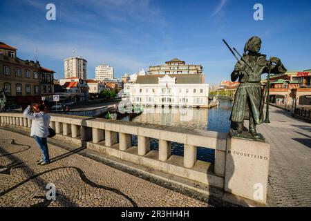 Edificio de la antigua capitania del Puerto, Kanal tun Cojo, Aveiro, Beira Litoral, Portugal, Europa. Stockfoto