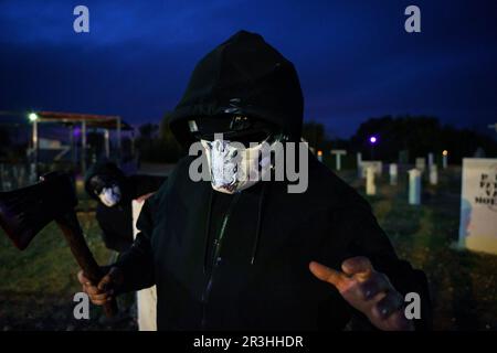 Zombie-Angriff, Paint Ball Marratxi, Mallorca, Balearen, Spanien. Stockfoto