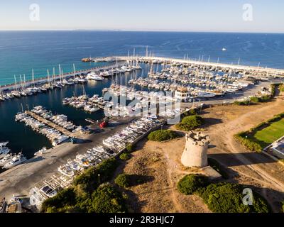 Club Nautico Sa Rapita y atalaya de Son Duri, Campos, Mallorca, balearen, spanien, europa. Stockfoto