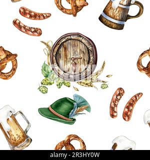 Bierfass und Becher aus Holz, deutscher Hut, wasserfarbenes, nahtloses Muster, isoliert auf Weiß. Hopp, Weizenohr, Brezel, Würstchen, handgezeichnet. Design für das Brühen Stockfoto