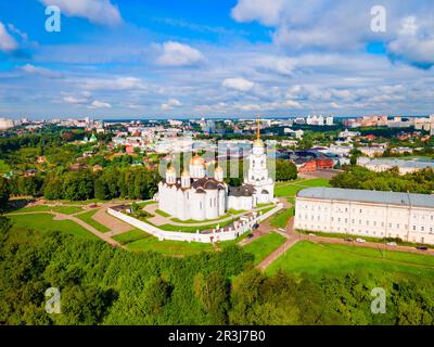 Dormition oder Heilige Himmelfahrt Kathedrale Luftpanorama in Vladimir Stadt, Goldener Ring von Russland Stockfoto