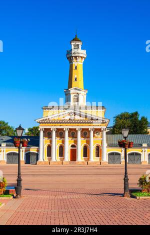 Feuerbeobachtungsturm oder Wachturm auf dem Susaninskaja Hauptplatz in Kostroma Stadt, Goldener Ring von Russland Stockfoto