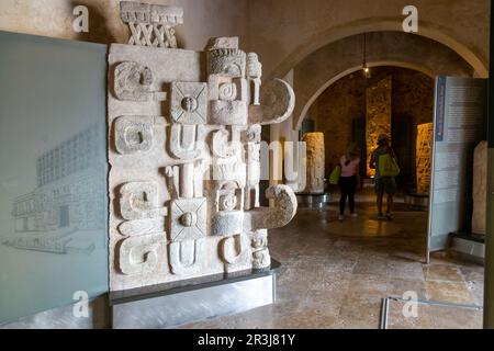 Gebäude aus der Region Chenes, Museum für Maya-Archäologie, Campeche, Mexiko Stockfoto