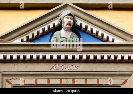 Ein sogenannter Gaff Head an der Fassade des Hauses des Roten Ochsen, Renaissance, Erfurt, Deutschland Stockfoto