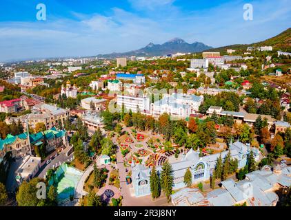 Pyatigorsk Stadtzentrum Luftpanorama. Pyatigorsk ist eine Kurstadt in kaukasischen Mineralwässern Region, Stawropol Region in Russland Stockfoto