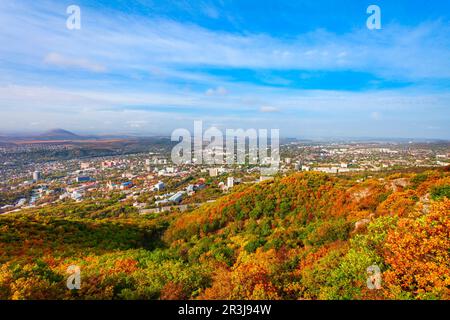 Pyatigorsk Stadtzentrum Luftpanorama. Pyatigorsk ist eine Kurstadt in kaukasischen Mineralwässern Region, Stawropol Region in Russland Stockfoto