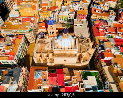 Concatedral de San Nicolas – Panoramablick aus der Vogelperspektive. Concatedral de San Nicolas ist eine römisch-katholische Kathedrale in Alicante, Valencia Region i. Stockfoto