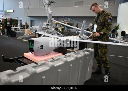 Brünn, Tschechische Republik. 24. Mai 2023. Internationale Messe für Verteidigungs- und Sicherheitstechnologie IDET, Messe für Feuerwehrtechnik Pyros und Handelsmesse für Sicherheitstechnologie und -Dienste ISET beginnen am 24. Mai 2023 auf dem Ausstellungsgelände Vystaviste in Brünn, Tschechische Republik. Kredit: Vaclav Salek/CTK Photo/Alamy Live News Stockfoto