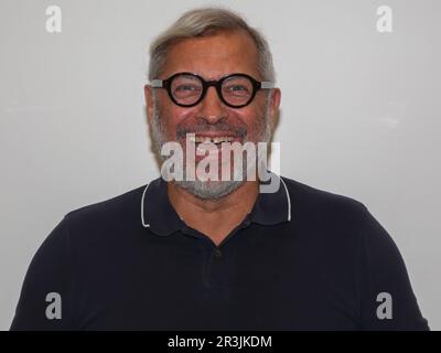 Ehemaliger deutscher Fußballspieler Jimmy Hartwig bei einer Veranstaltung am 29. Oktober 2022 in Magdeburg Stockfoto