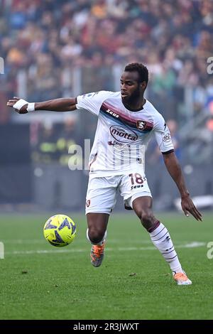 Lassana Coulibaly von US Salernitana in Aktion während des Fußballspiels der Serie A zwischen AS Roma und US Salernitana 919 im Olimpico-Stadion in Rom (IT Stockfoto