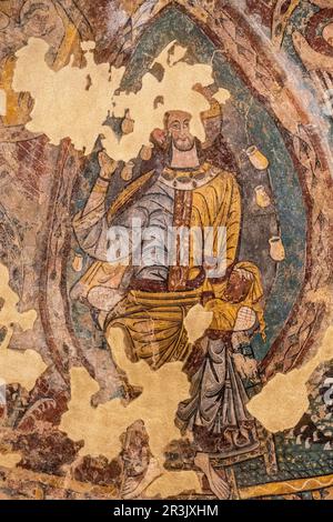 Apse pantocrator, Wandgemälde der Ruesta aus dem 12. Jahrhundert, zerrissenes Fresko und Transfer auf Leinwand, stammen aus der Kirche San juan bautista in Ruesta, Diözesanmuseum von Jaca, Huesca, Spanien. Stockfoto