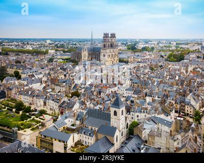 Orleans Stadt Antenne Panoramablick. Orleans ist eine Gemeinde im Norden Frankreichs Stockfoto