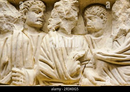 Fragmento de Sarcofago De La Basilica, Museo, Mezquita-Catedral de Córdoba, Andalusien, Spanien. Stockfoto