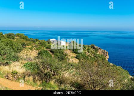 Das Riserva naturale dello Zingaro ist das älteste Naturschutzgebiet Siziliens Stockfoto