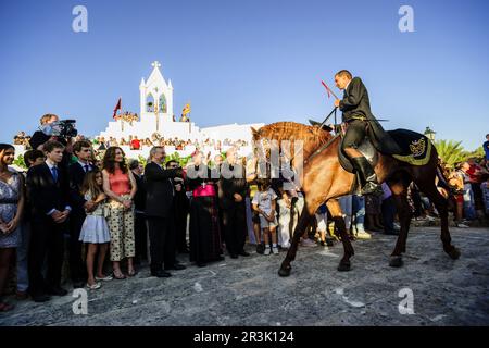 Misa vespertina - Vespres-, Ermita de Sant Joan Gran. Fiestas de Sant Joan. Ciutadella. Menorca, Islas Baleares, españa. Stockfoto