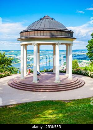 Niederwaldtempel Rotunde in der Niederwald in der Nähe von Rüdesheim am Rhein liegt in Hessen, Deutschland Stockfoto