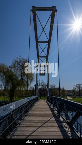 Mühlensteg Bascule Bridge Am Hafen Von Tegel, Berlin Tegel, Deutschland Stockfoto