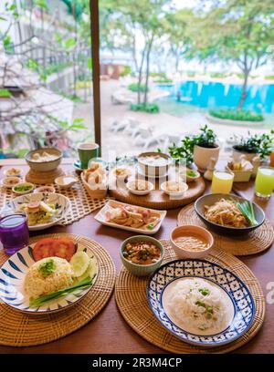 Asiatisches Luxusfrühstück im Hotel Stockfoto